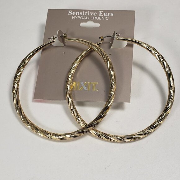 Women's Stunning Gold tone Twisted Design Big Hoop Earrings - 2.75" in Diameter - Picture 5 of 7